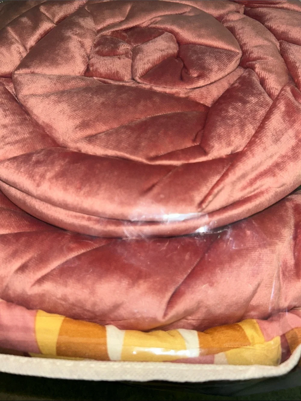 Opalhouse Jungalow F/Q Plush  Reversible Velvet Comforter Set,Rose Pink /Mustard
